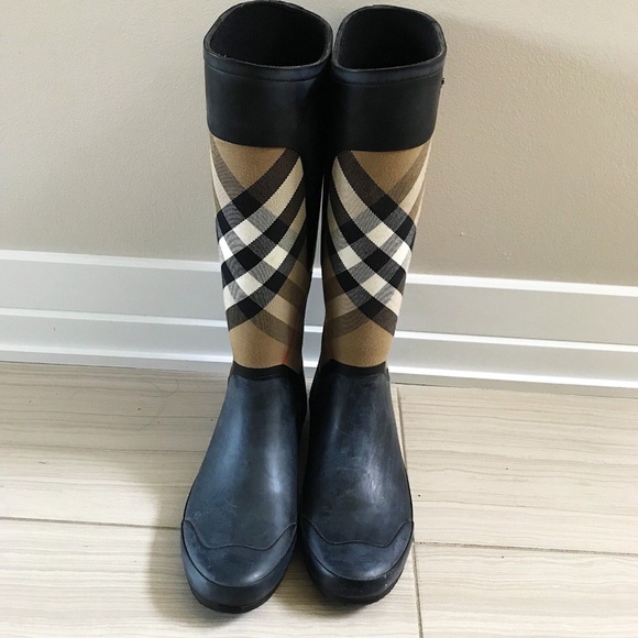 Burberry | Shoes | Burberry Womens 